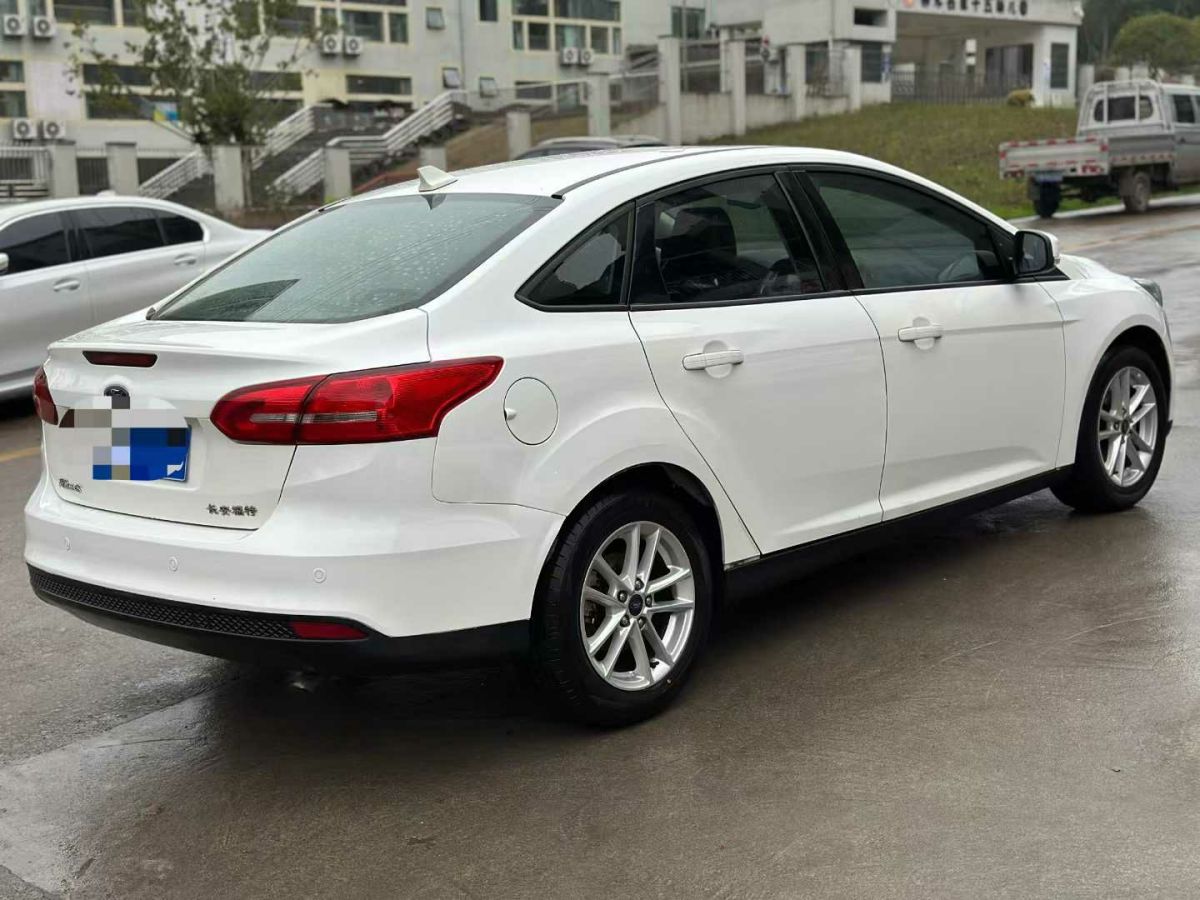福特 ?？怂? 2017款 三廂 1.6L 手動(dòng)舒適型智行版圖片