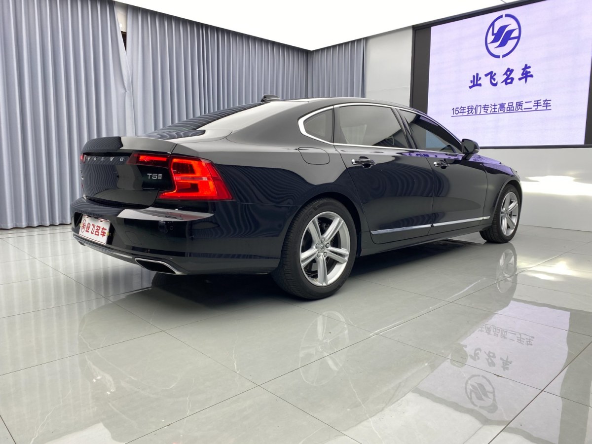 沃爾沃 S90  2019款 T5 智逸版圖片