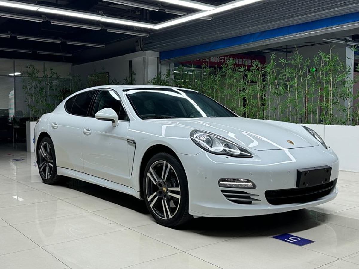 保時(shí)捷 Panamera  2013款 Panamera 4 Platinum Edition 3.6L圖片