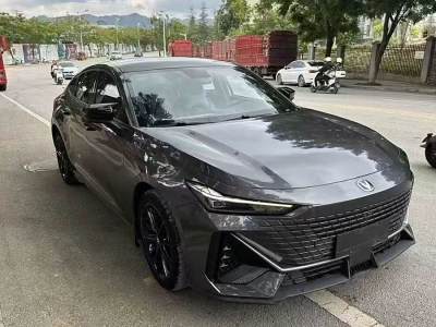 2022年5月 長(zhǎng)安 長(zhǎng)安UNI-V 1.5T 尊貴型圖片