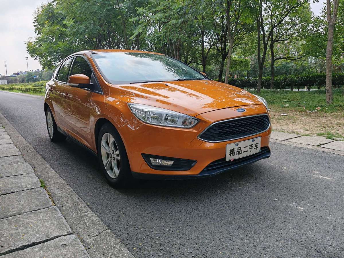 福特 ?？怂? 2015款 兩廂 1.6L 自動舒適型圖片