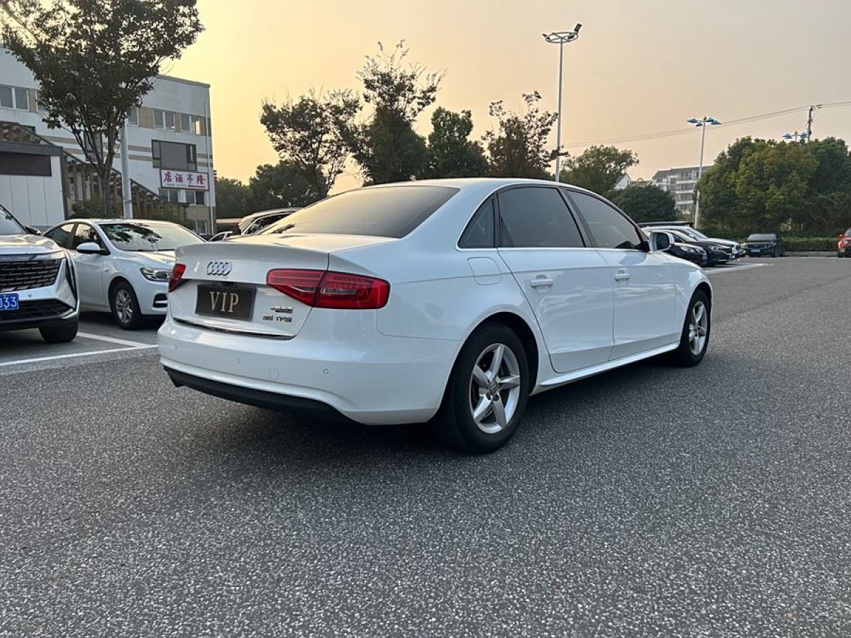 奧迪 奧迪A4L  2013款 35 TFSI 自動標準型圖片