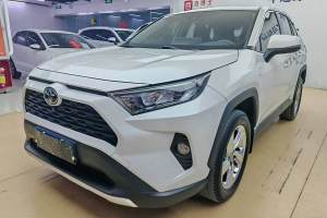 RAV4荣放 丰田 2.0L CVT两驱风尚PLUS版