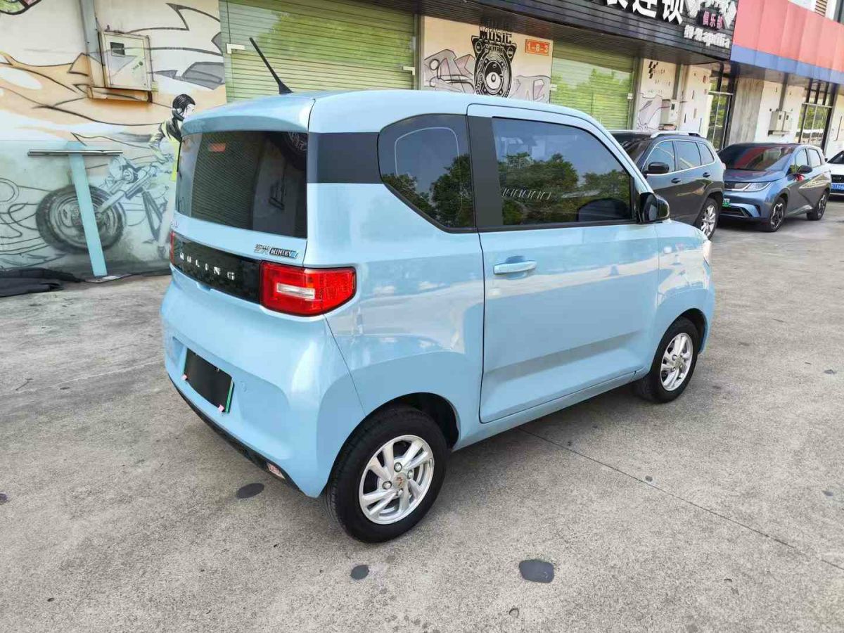 五菱 五菱征程  2021款 1.5T 手動(dòng)豪華型營運(yùn)車圖片