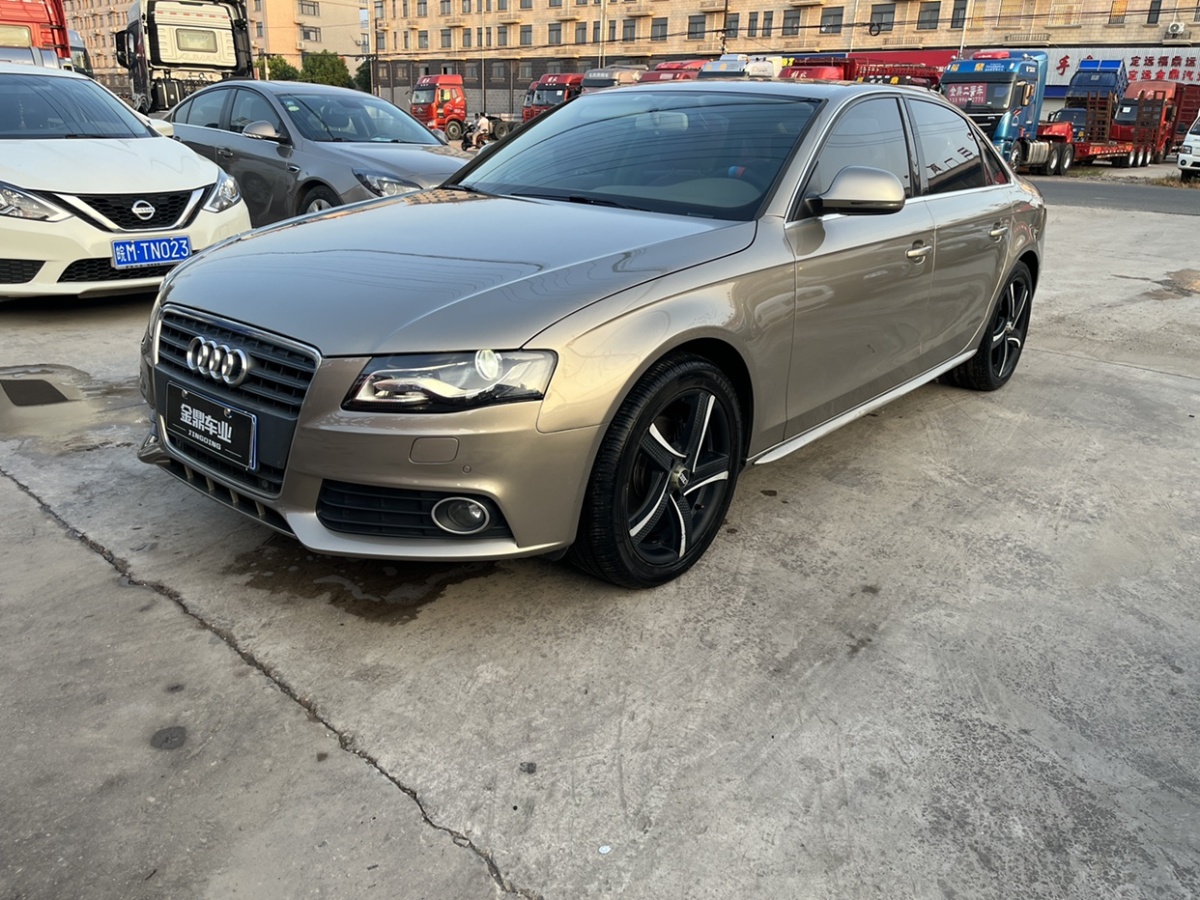 奧迪 奧迪A4L  2011款 2.0 TFSI 豪華型圖片