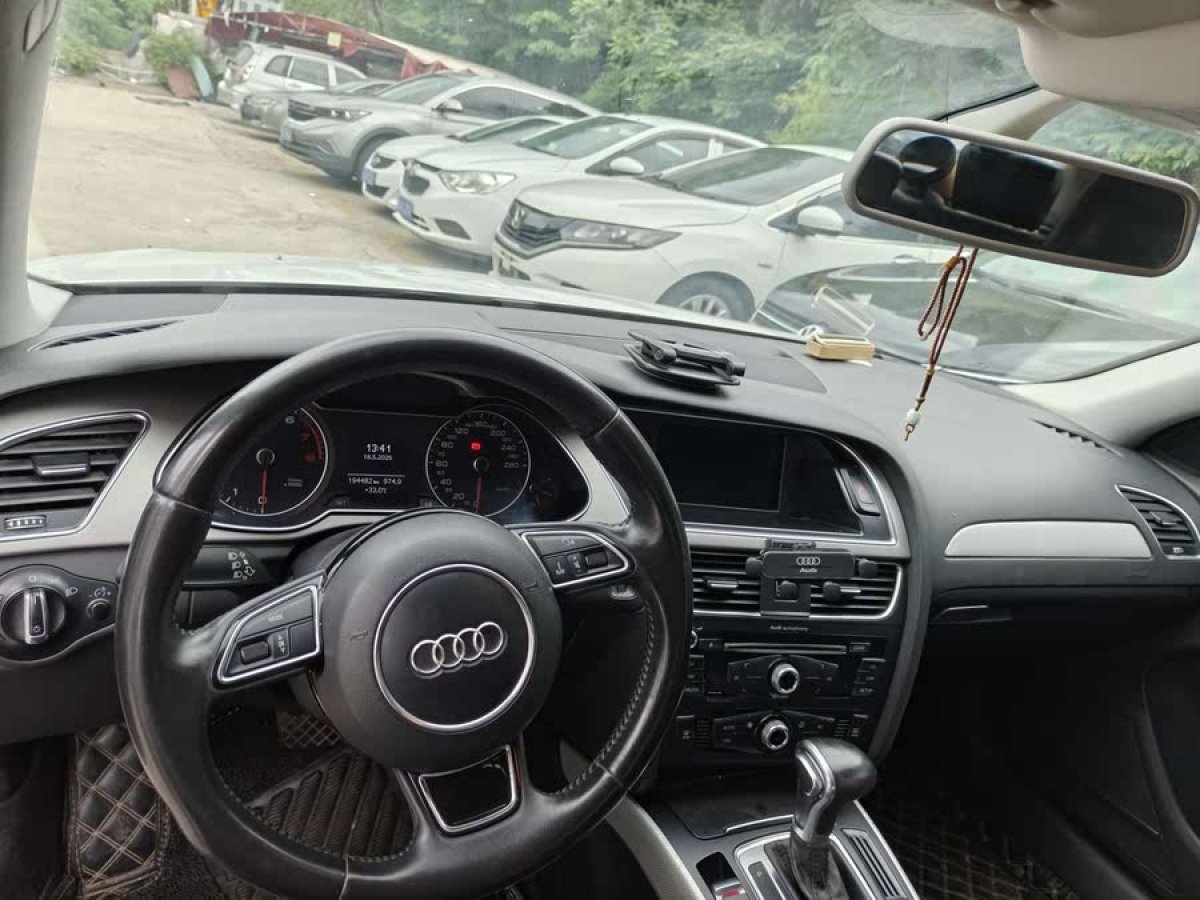 奧迪 奧迪A4L  2013款 35 TFSI 自動(dòng)豪華型圖片