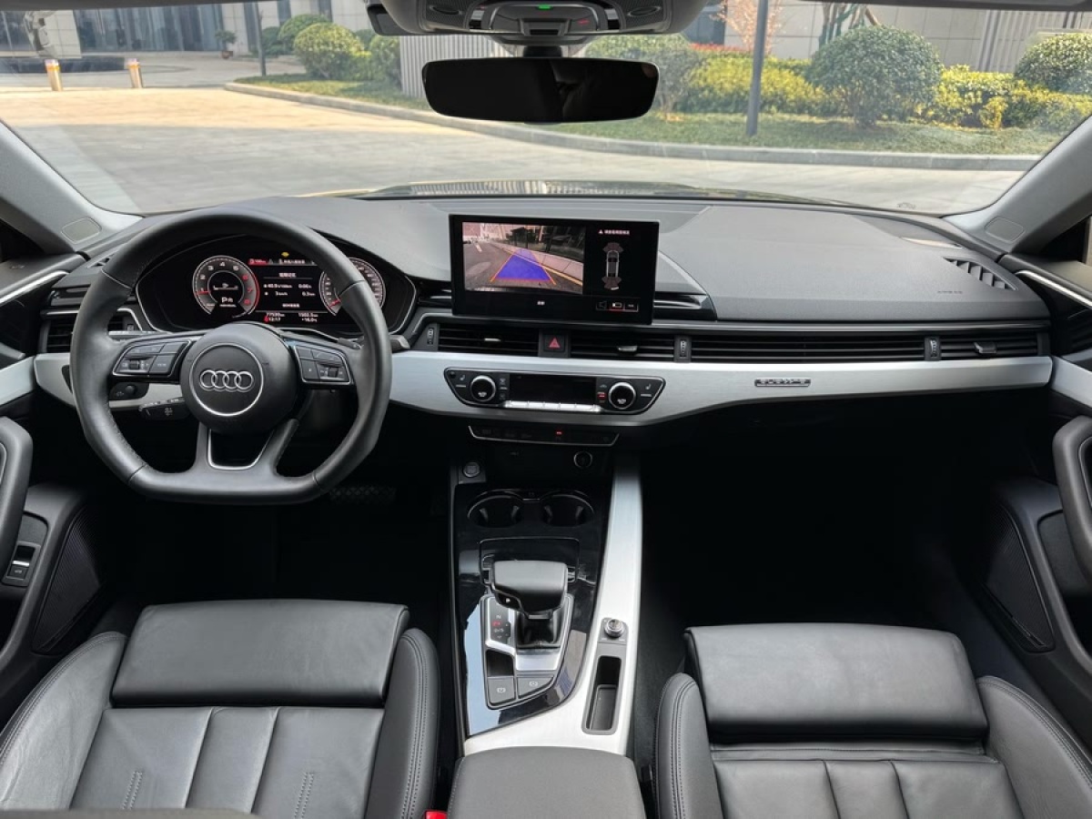 奧迪 奧迪A5  2023款 Sportback 40 TFSI quattro 豪華動(dòng)感型圖片