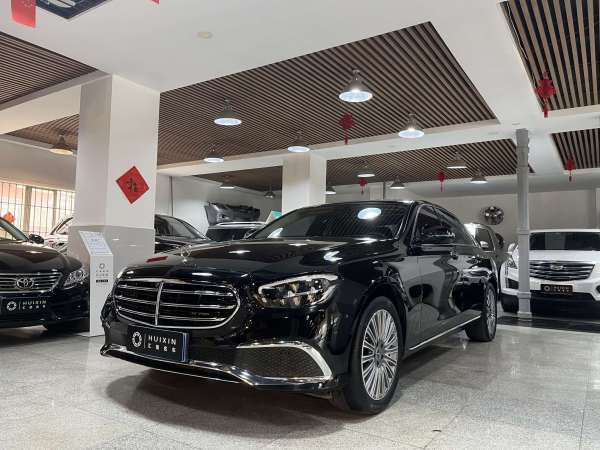 奔驰 奔驰E级  2021款 改款 E 300 L 时尚型