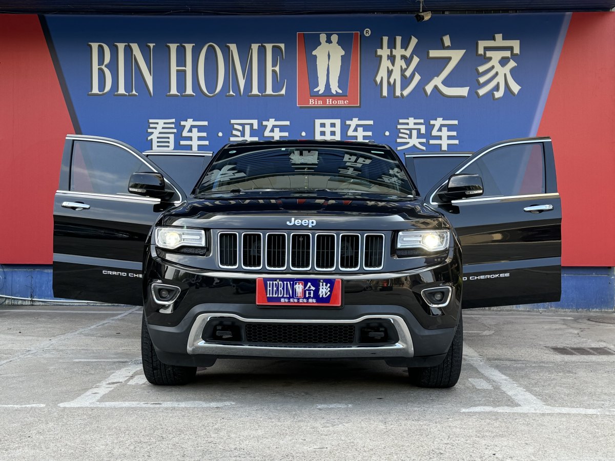 Jeep 大切諾基  2015款 3.0L 舒享導(dǎo)航版圖片