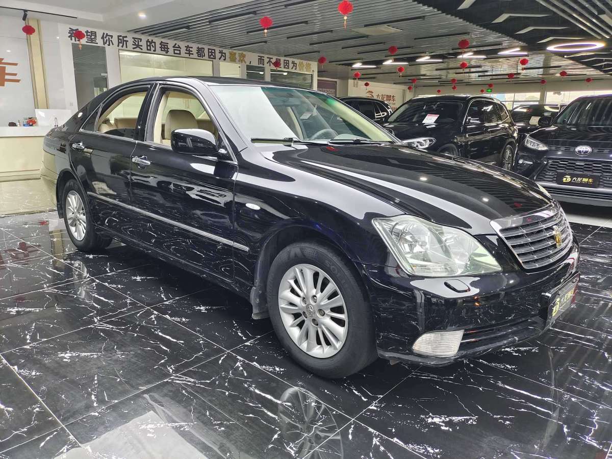 2005年6月豐田 皇冠  2005款 3.0L Royal