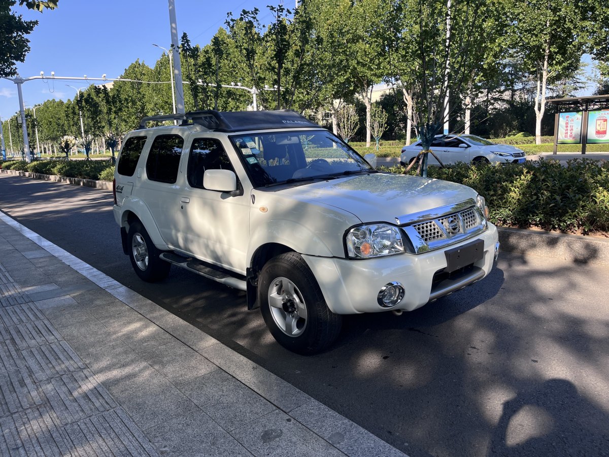 2010年4月日產(chǎn) 日產(chǎn)帕拉丁  2013款 2.4L 四驅(qū)豪華型 國IV