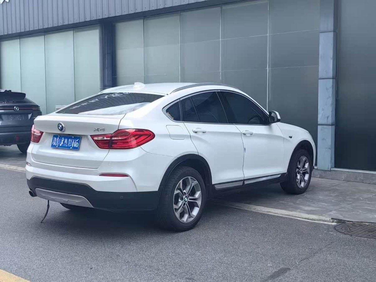 寶馬 寶馬X4  2014款 xDrive20i X設(shè)計(jì)套裝圖片