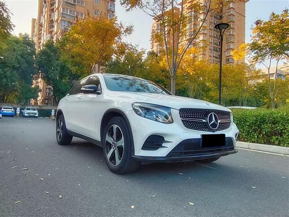 奔馳 奔馳GLC  2022款 改款 GLC 300 4MATIC 轎跑SUV圖片