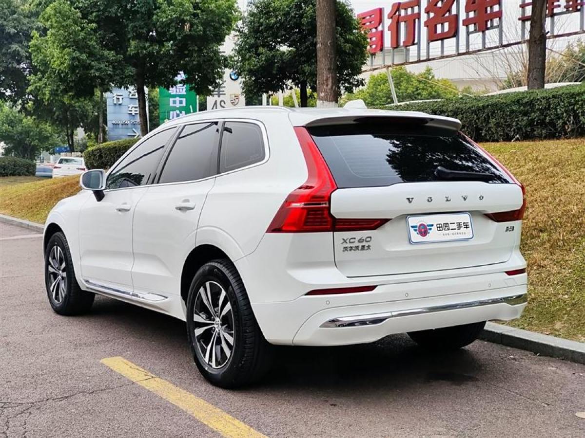 沃爾沃 XC60  2024款 B5 四驅(qū)智逸豪華版圖片