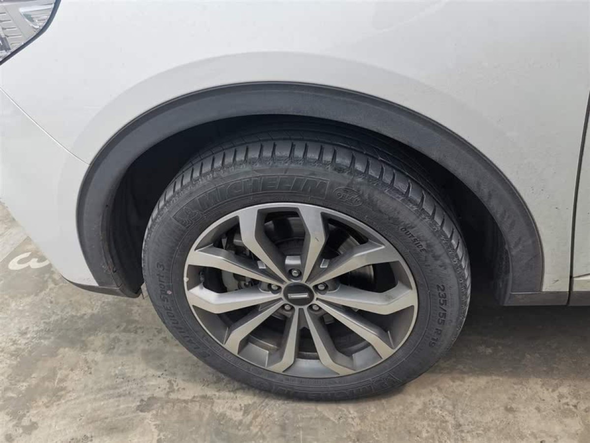WEY VV5  2019款  升級款 2.0T 兩驅(qū)超豪型 國VI圖片