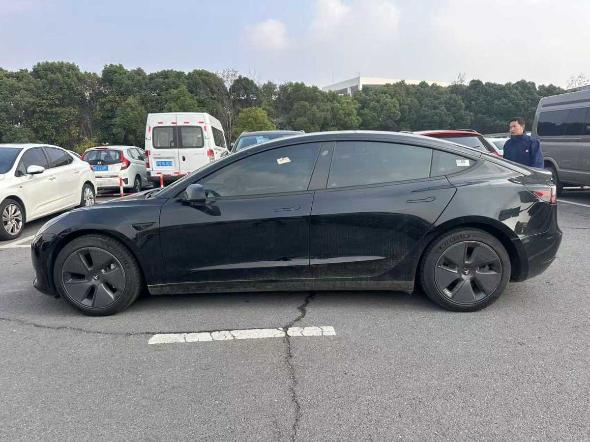 特斯拉 Model Y  2022款 改款 后輪驅(qū)動版圖片