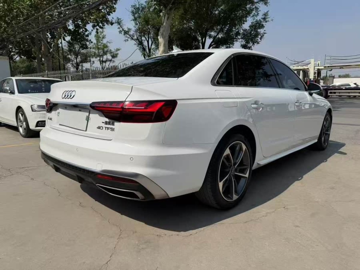 奧迪 奧迪A4L  2022款 40 TFSI 時(shí)尚動感型圖片
