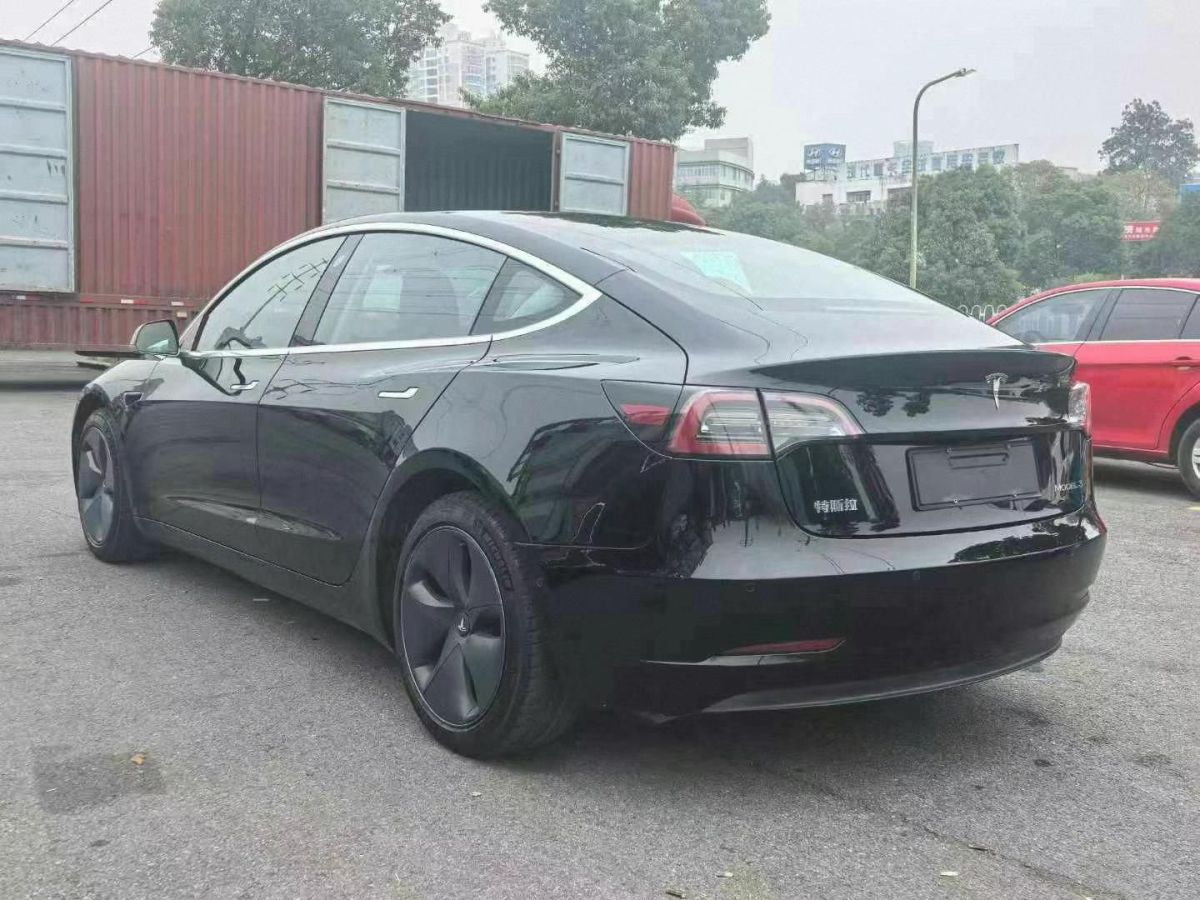 特斯拉 Model S  2021款 Plaid Plus 版圖片