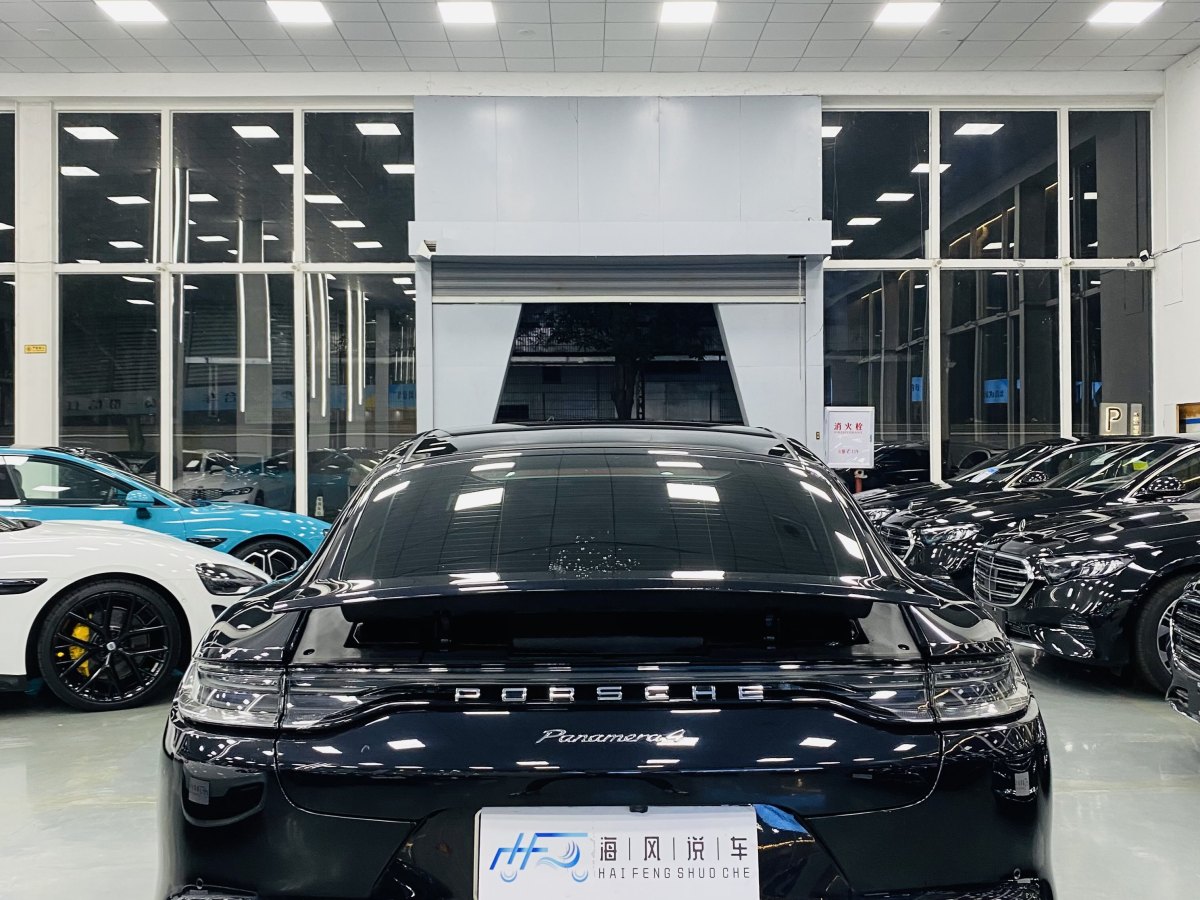 保時(shí)捷 Panamera  2023款 Panamera 4 行政加長(zhǎng)版 2.9T圖片