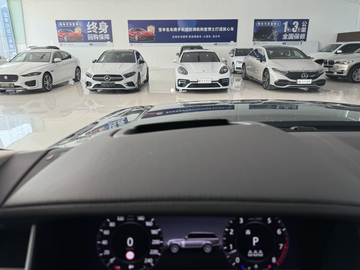 路虎 揽胜  2020款 3.0 L6 传世版图片