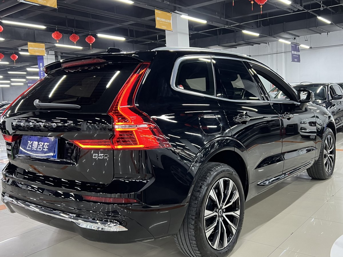 沃爾沃 XC60  2024款 B5 四驅(qū)智遠(yuǎn)豪華版圖片