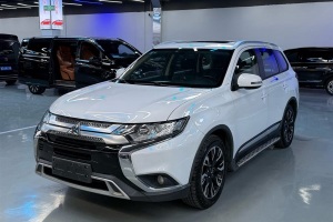 歐藍(lán)德 三菱 2.0L 兩驅(qū)暢享版 5座 國VI