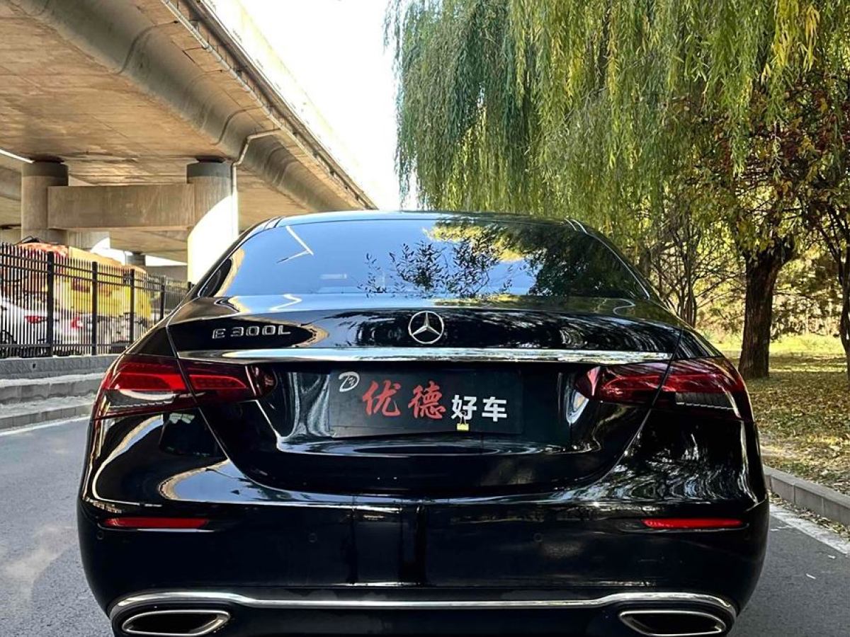 奔馳 奔馳E級(jí)  2021款 改款 E 300 L 豪華型圖片