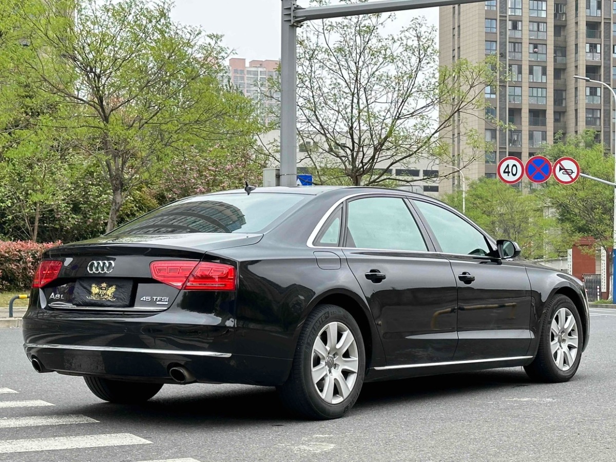 奧迪 奧迪A8  2013款 A8L 45 TFSI quattro豪華型圖片