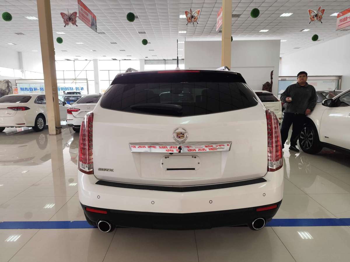 凱迪拉克 SRX  2014款 3.0L 豪華型圖片