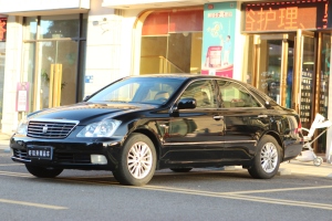 皇冠 丰田 3.0L Royal Saloon