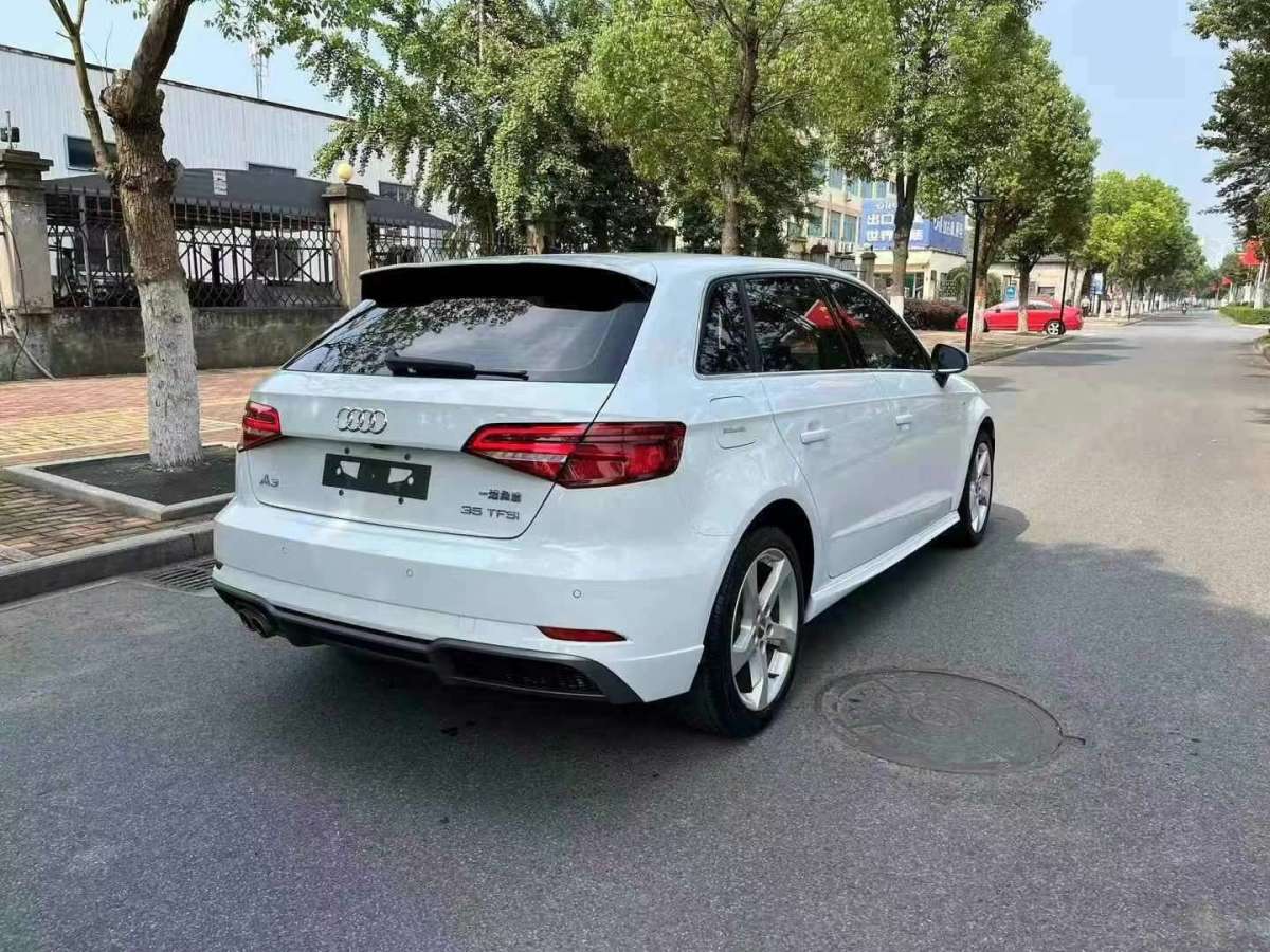 奧迪 奧迪A3  2020款 Sportback 35 TFSI 時(shí)尚型圖片