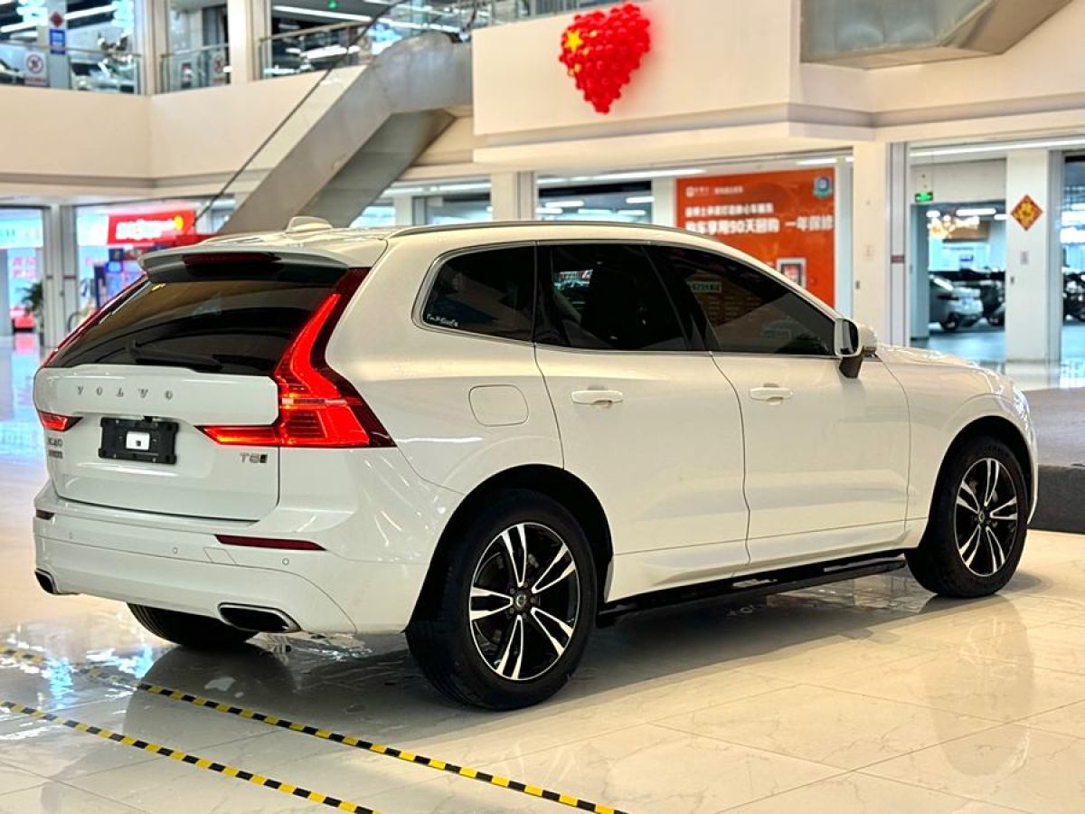 沃爾沃 XC60  2019款  T5 四驅(qū)智遠(yuǎn)版 國(guó)VI圖片