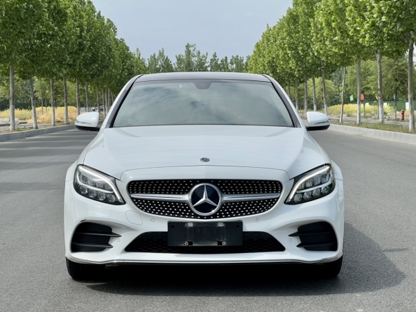 奔驰 奔驰C级  2019款 C 260 L 4MATIC