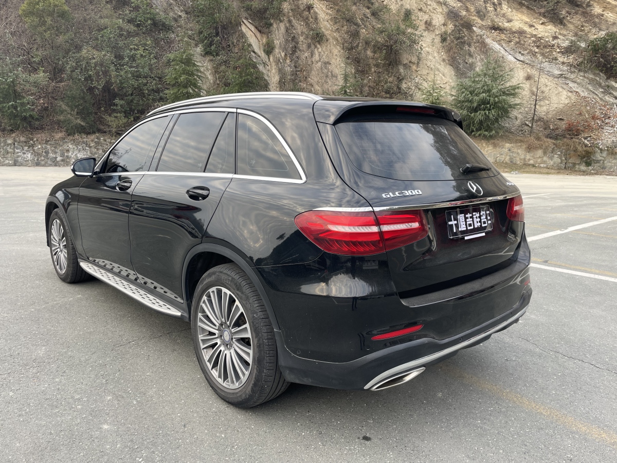 奔馳 奔馳GLC  2017款 GLC 260 4MATIC 豪華型圖片