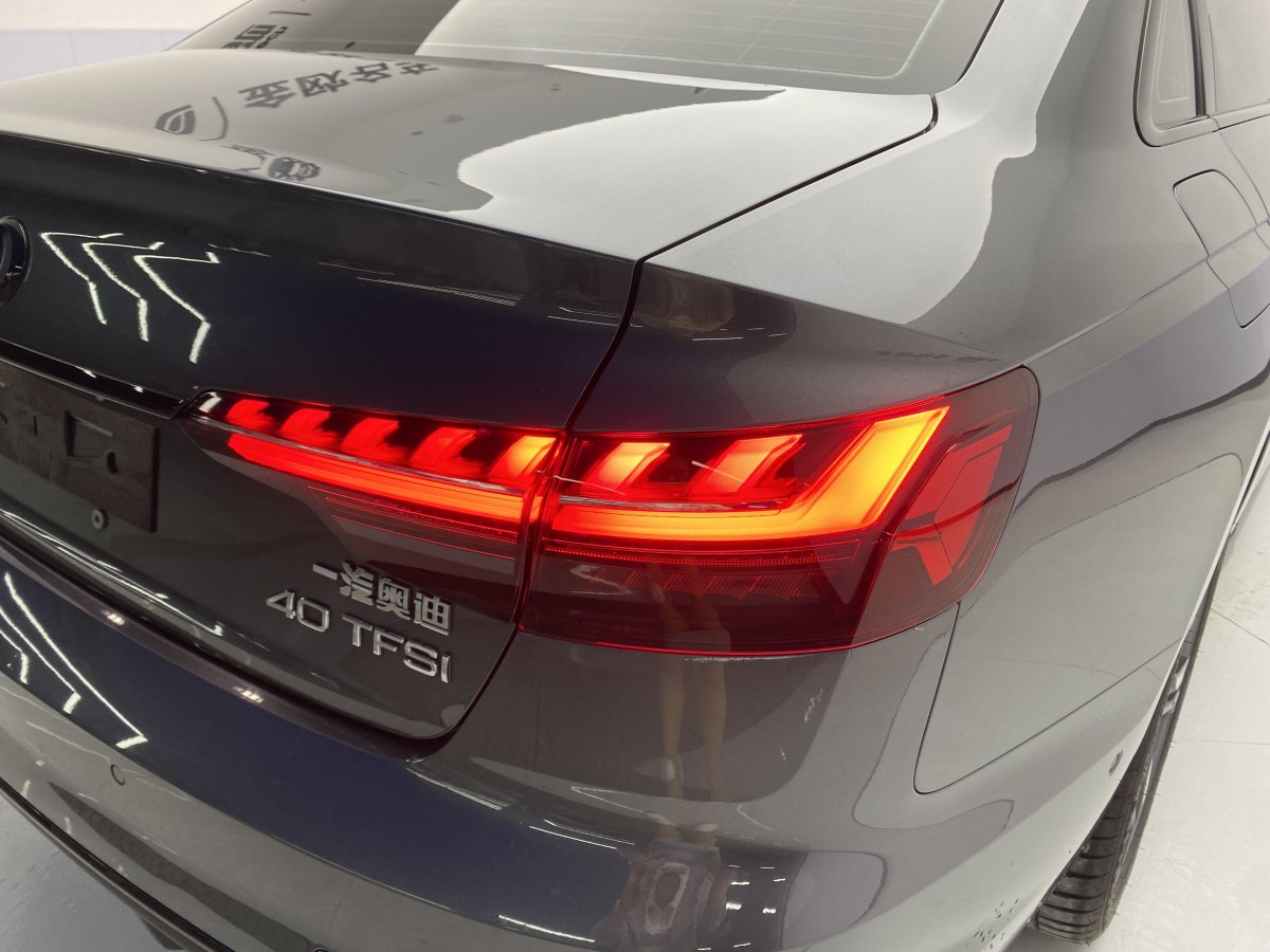 2022年3月奧迪 奧迪A4L  2022款 40 TFSI 豪華動感型