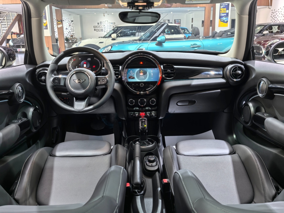 2021年8月MINI MINI  2022款 1.5T COOPER 經典派