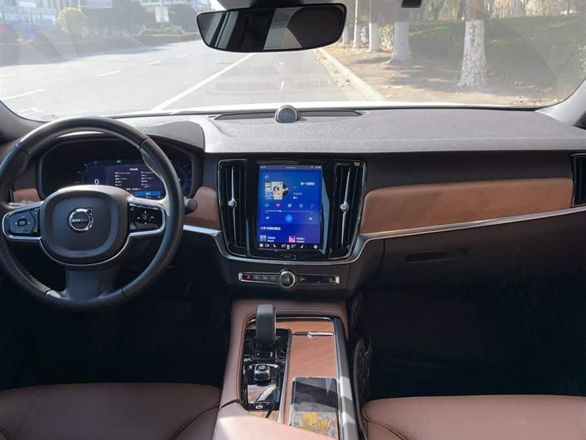 沃爾沃 S90  2022款 B5 智逸豪華版圖片