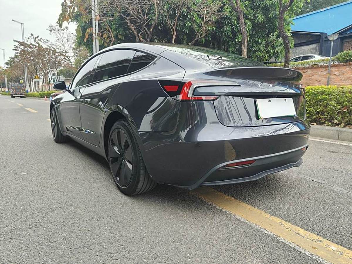 特斯拉 Model Y  2023款 后輪驅(qū)動(dòng)版圖片