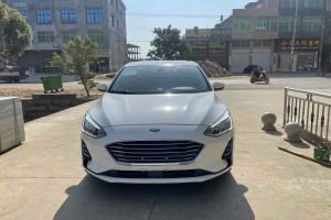 ?？怂?福特 三廂 EcoBoost 180 自動(dòng)ST Line