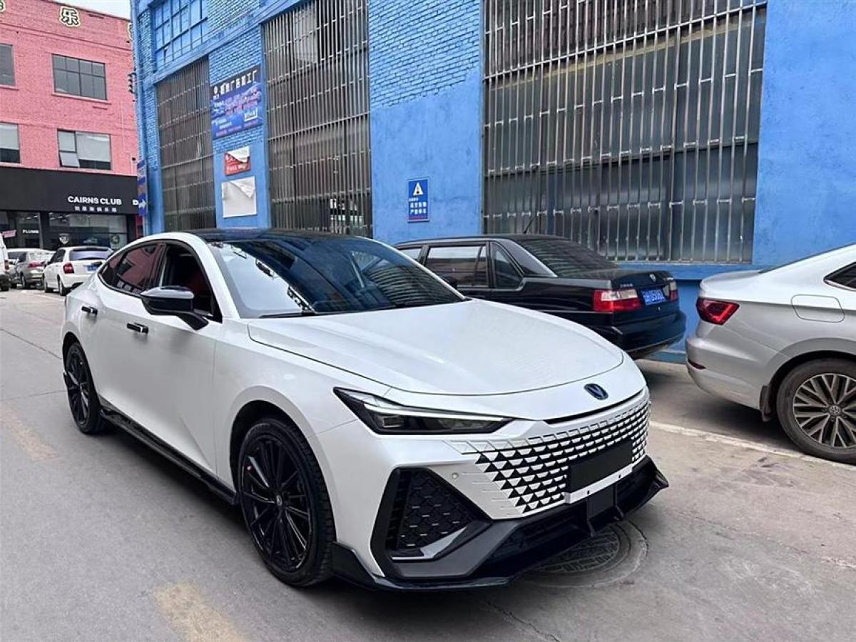 長(zhǎng)安 長(zhǎng)安UNI-V  2023款 2.0T 鋒速版圖片