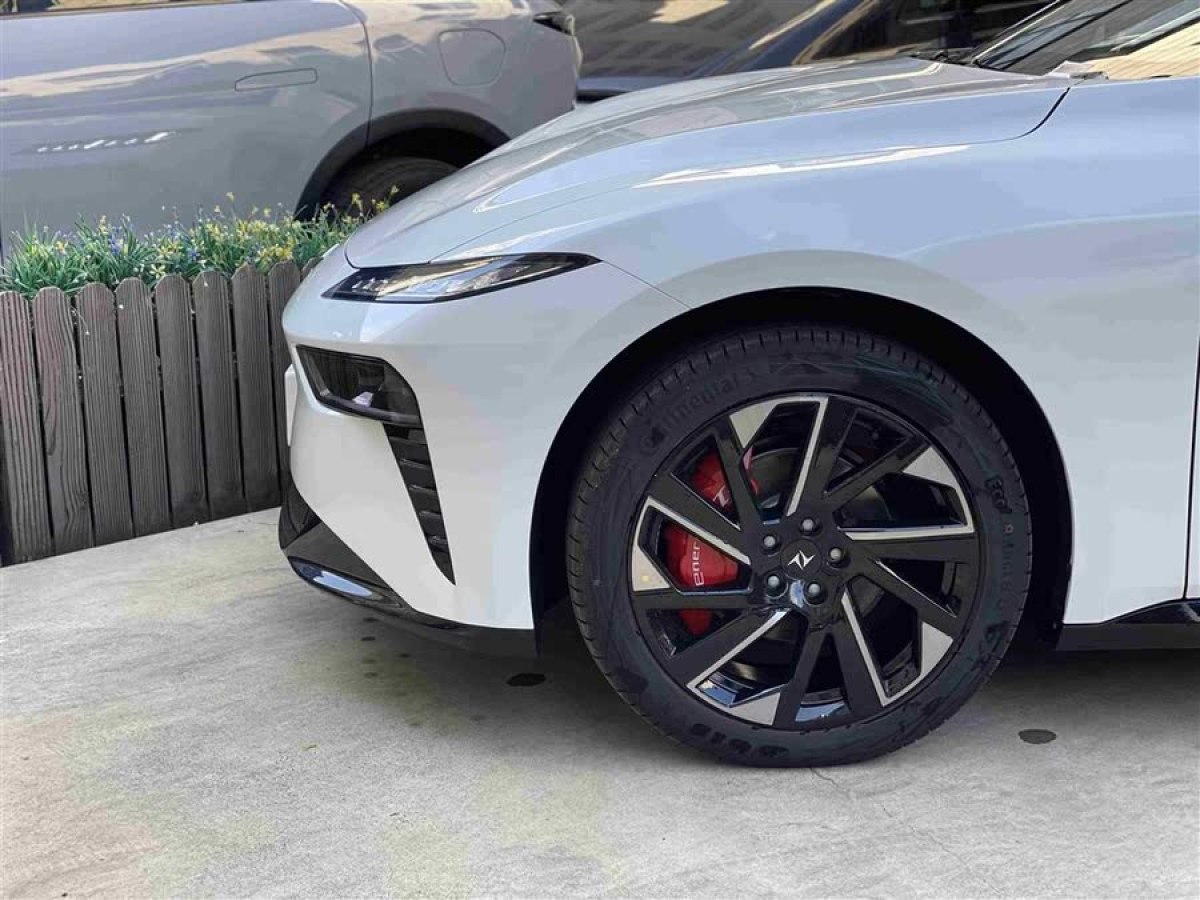 奕派 eπ007  2024款 620Pro版圖片