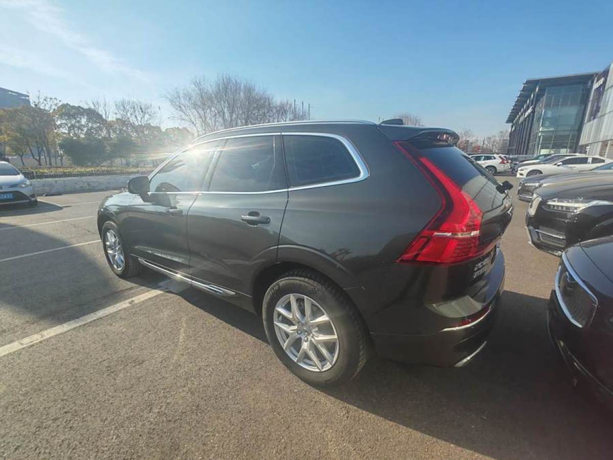 沃爾沃 XC60  2021款 T5 四驅(qū)智逸豪華版圖片