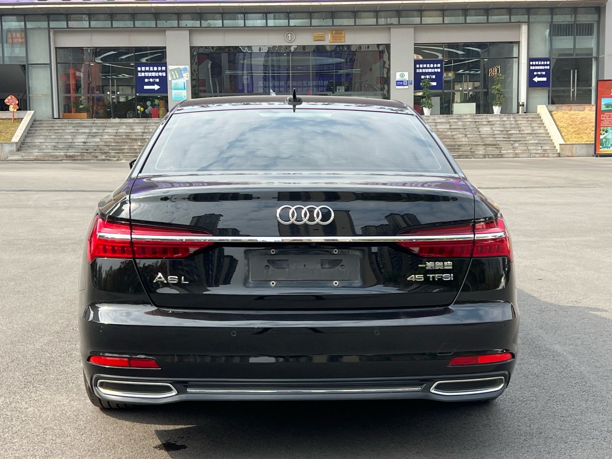 奧迪 奧迪A6L  2019款 45 TFSI 臻選致雅型圖片