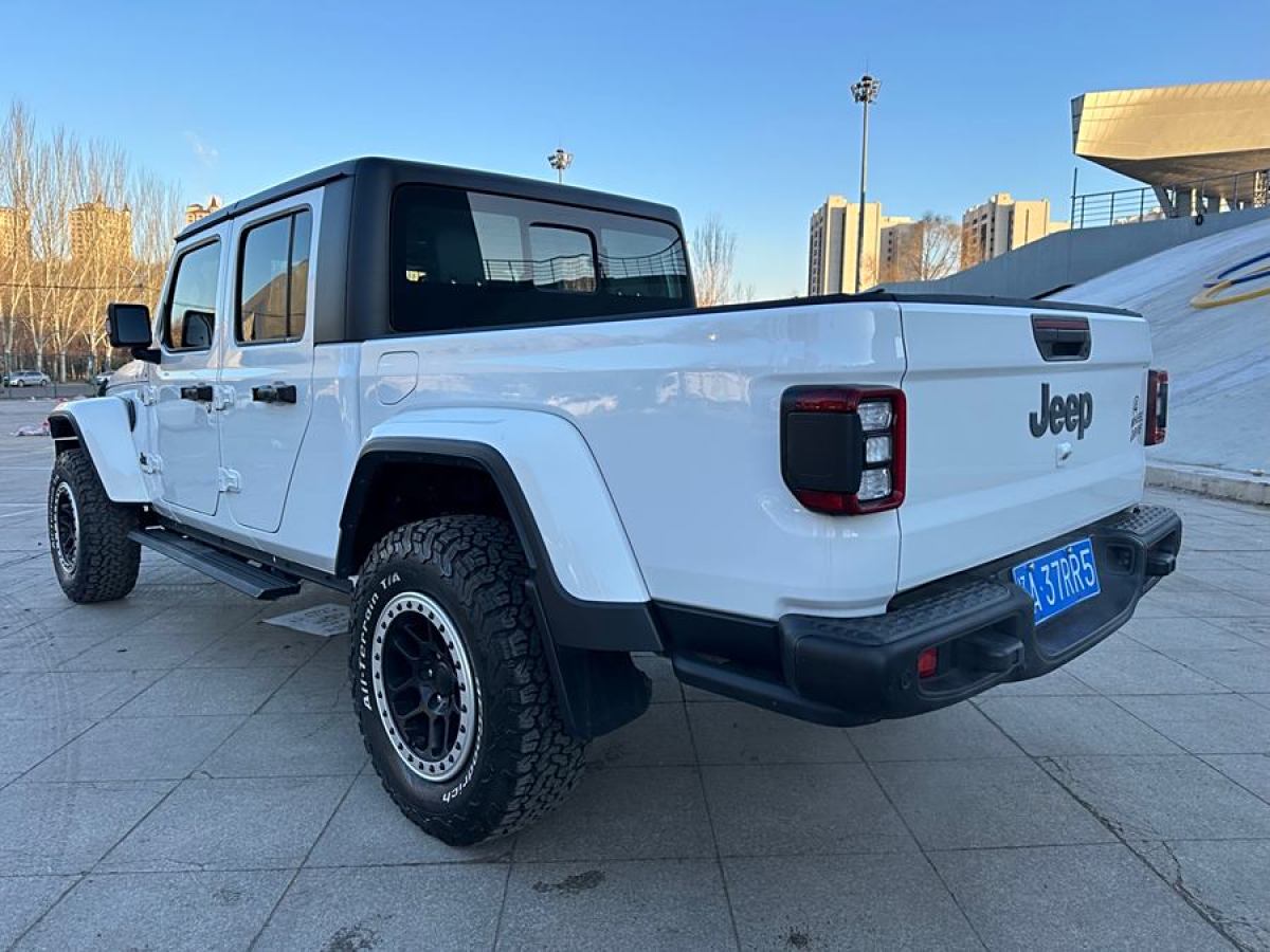 Jeep 角斗士  2023款 3.6L Overland圖片