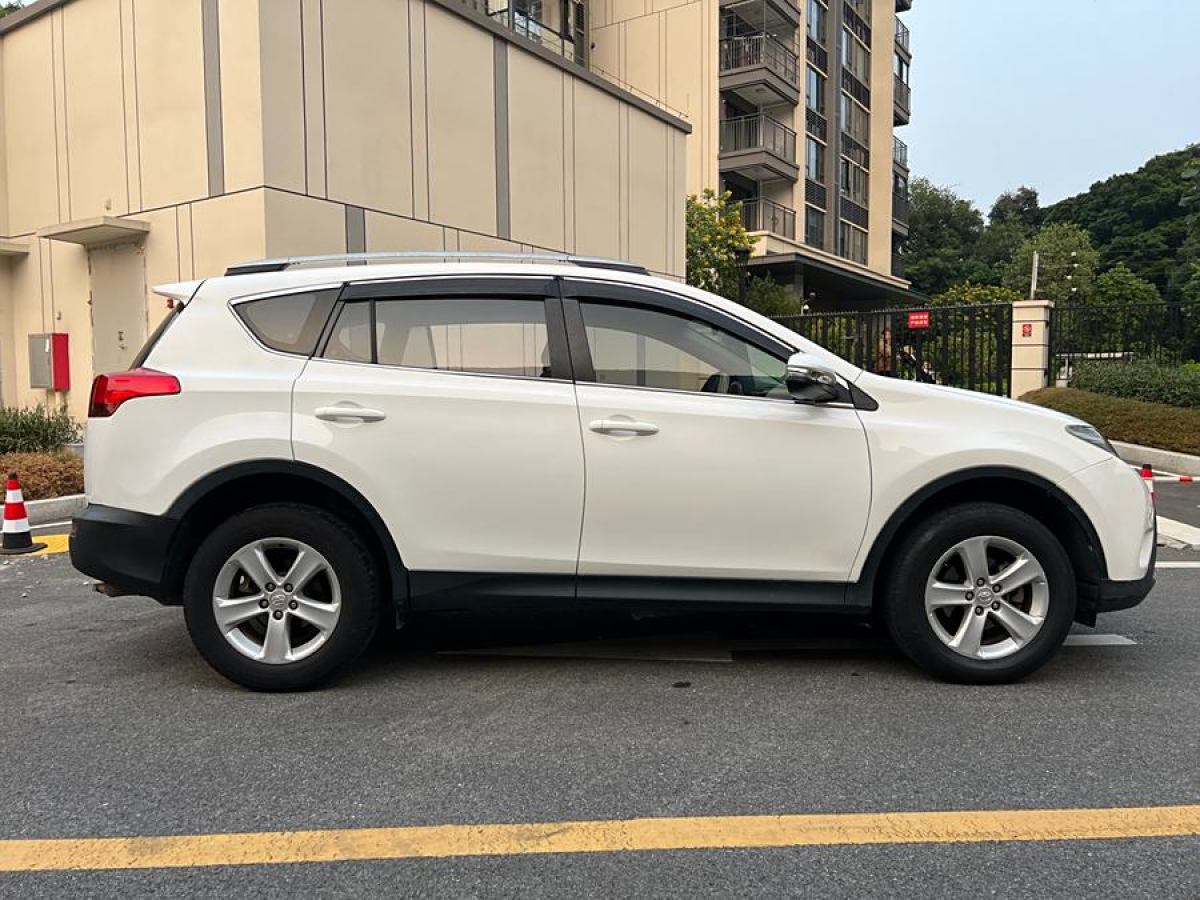 豐田 RAV4榮放  2013款 2.0L CVT兩驅(qū)都市版圖片