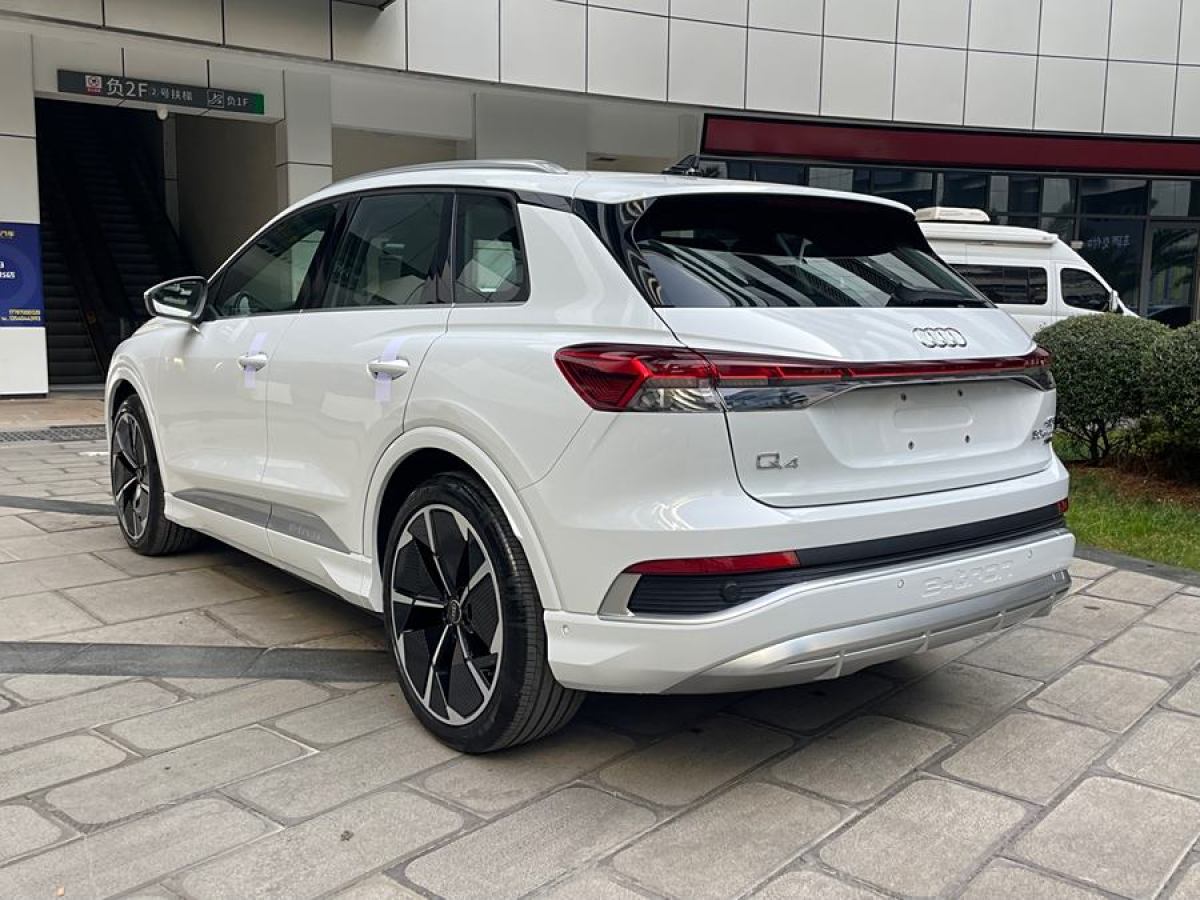 奧迪 奧迪Q4 e-tron  2023款 50 e-tron quattro 創(chuàng)享版圖片