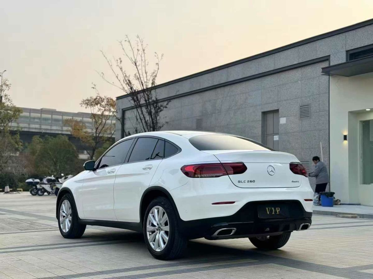 奔馳 奔馳GLC轎跑 AMG  2020款 AMG GLC 43 4MATIC 轎跑SUV圖片