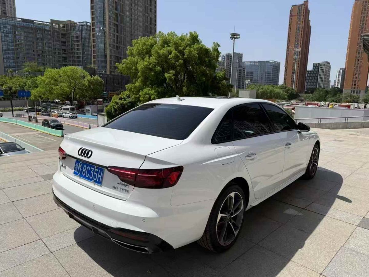 奧迪 奧迪A4L  2022款 40 TFSI 豪華動(dòng)感型圖片