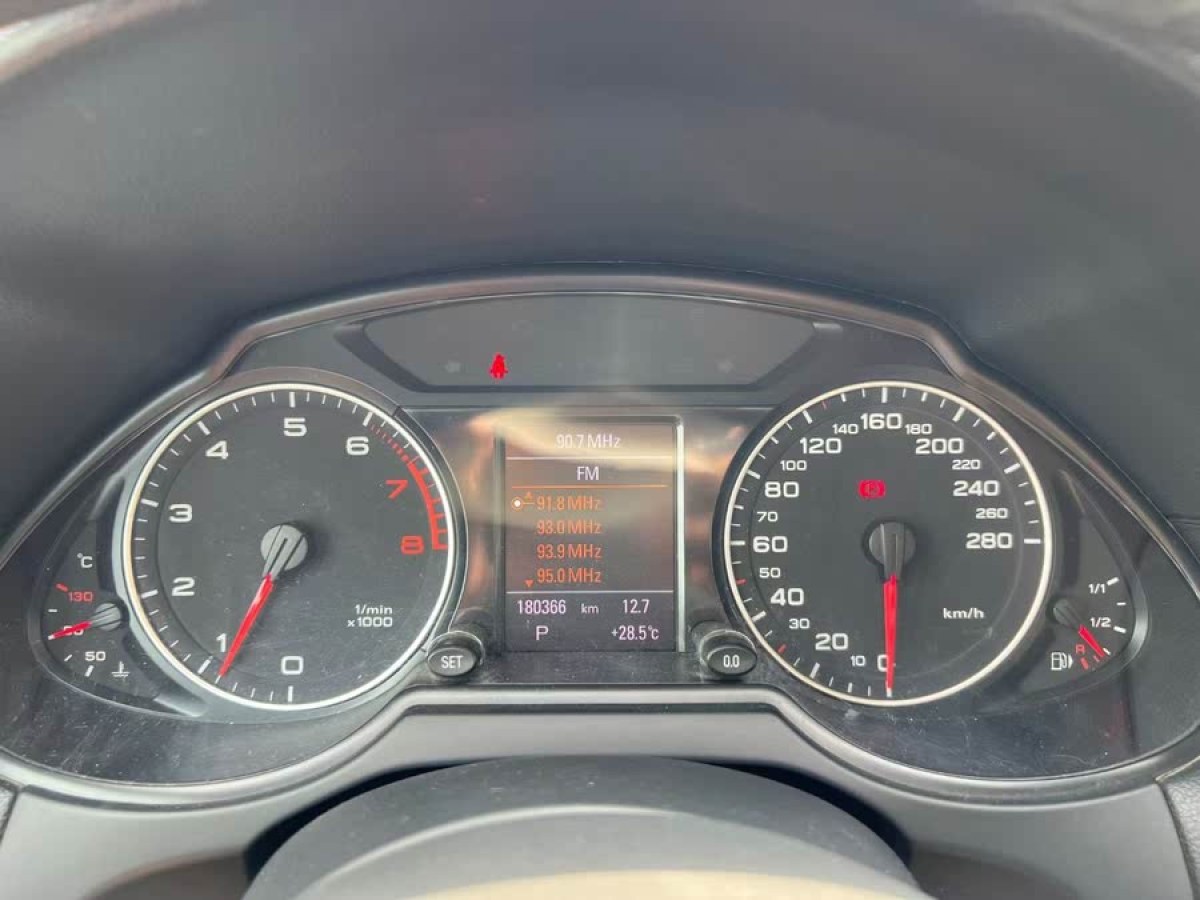 奧迪 奧迪Q5  2012款 2.0TFSI 舒適型圖片