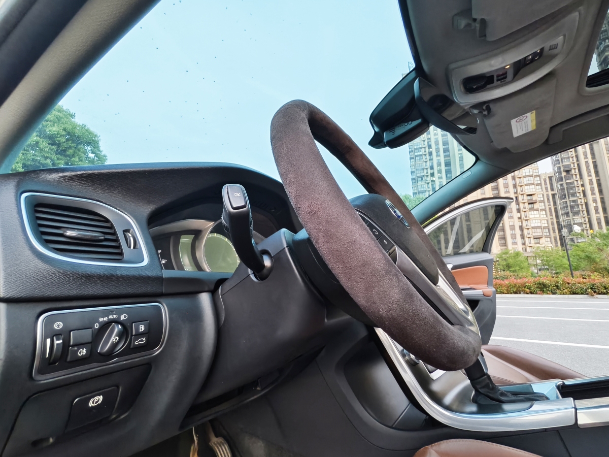 沃爾沃 S60  2015款 L 2.0T T5 智馭版圖片